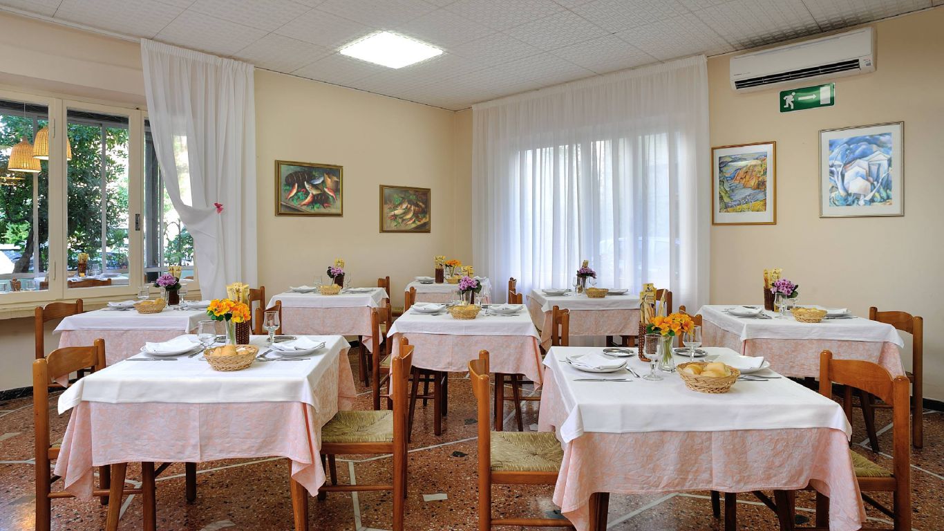 Hotel-Capri-Rimini-Marina-Centro-restaurant-1