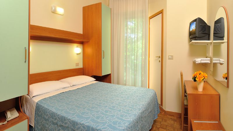 Hotel-Capri-Rimini-Marina-Centro-zimmer-Jun1