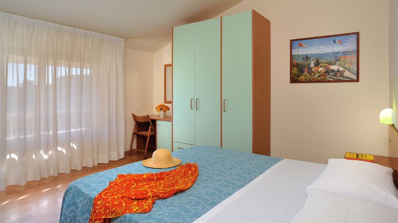 Hotel-Capri-Rimini-Marina-Centro-chambres-Pan1